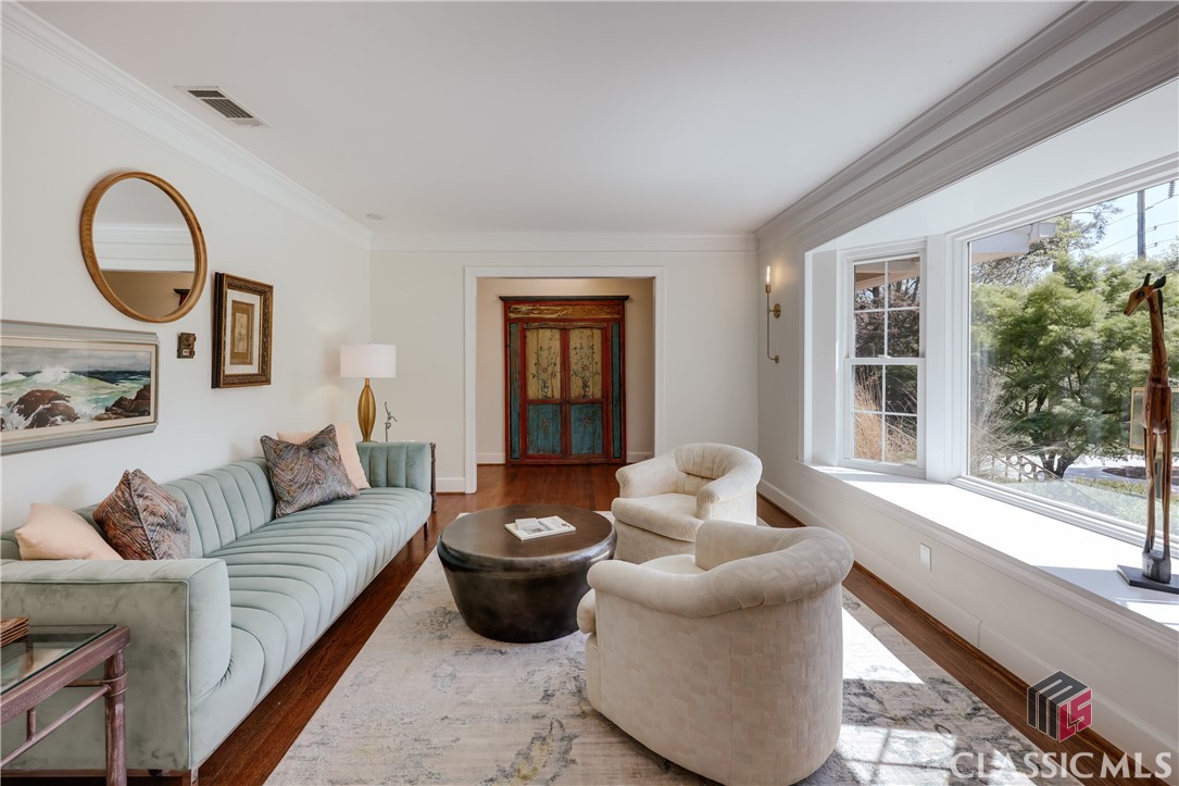 275 Woodward