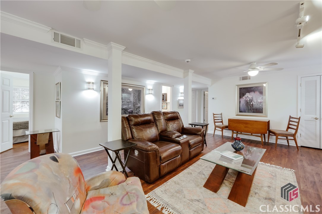 275 Woodward