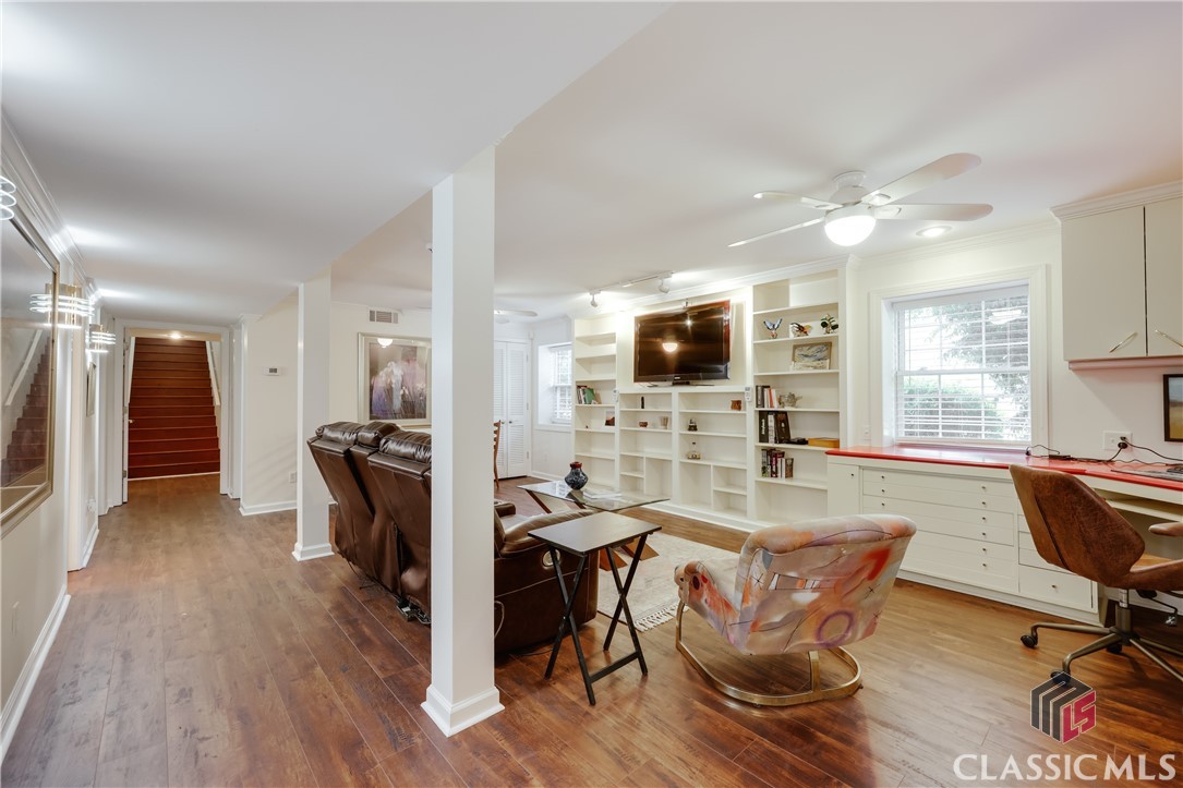 275 Woodward