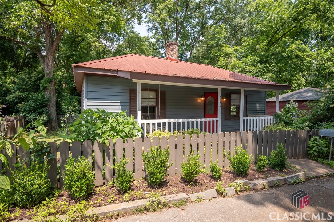 140 Lakeview Street