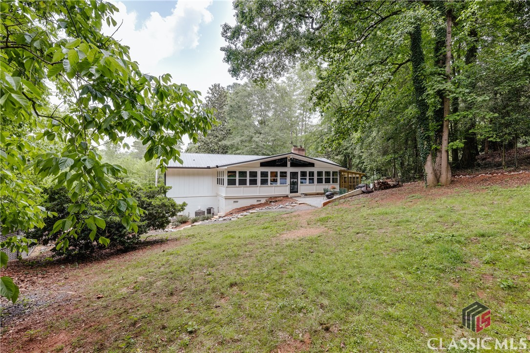 499 West Lake Drive