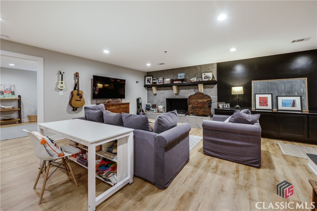 499 West Lake Drive