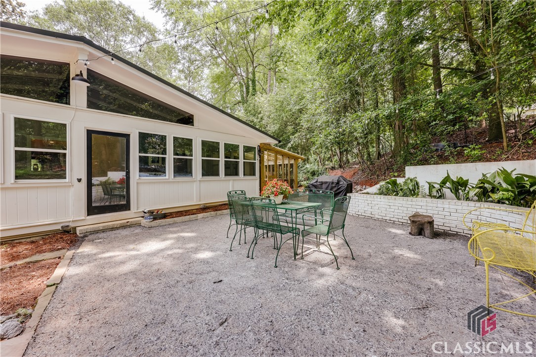 499 West Lake Drive