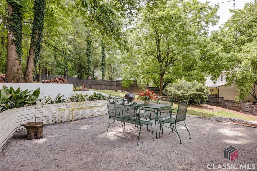 499 West Lake Drive