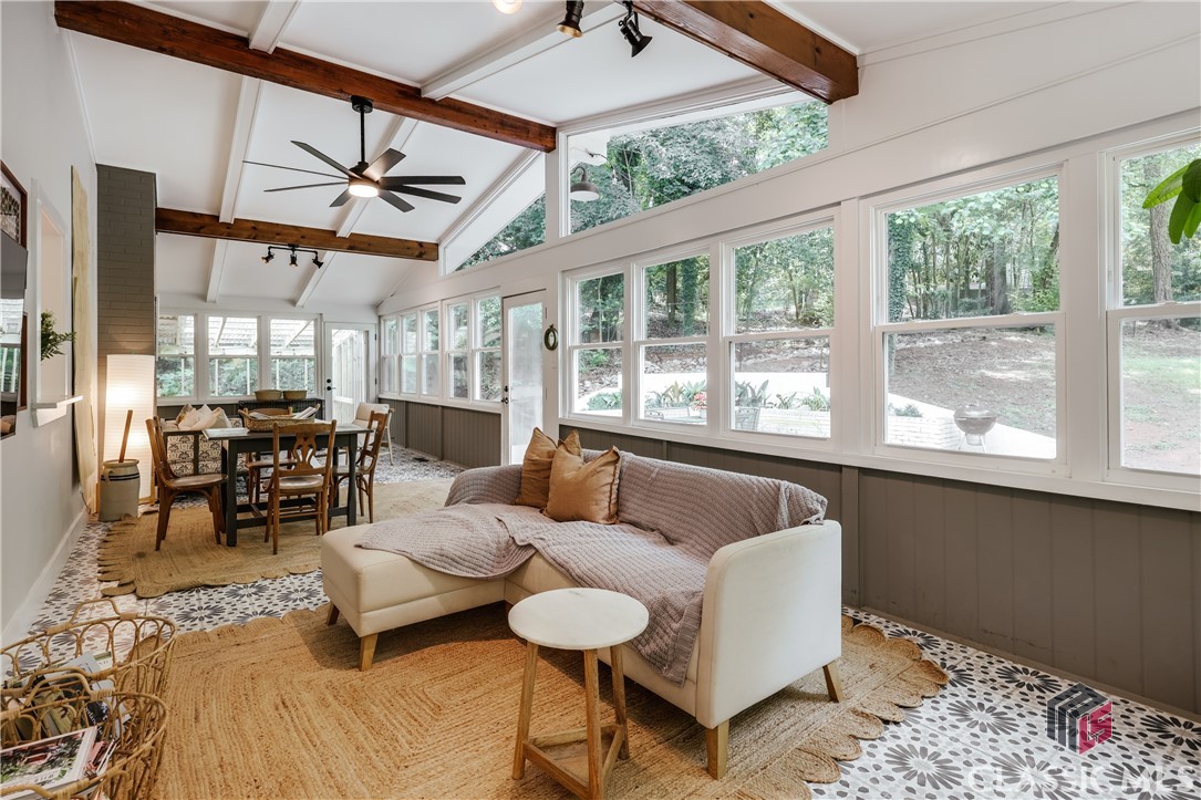 499 West Lake Drive