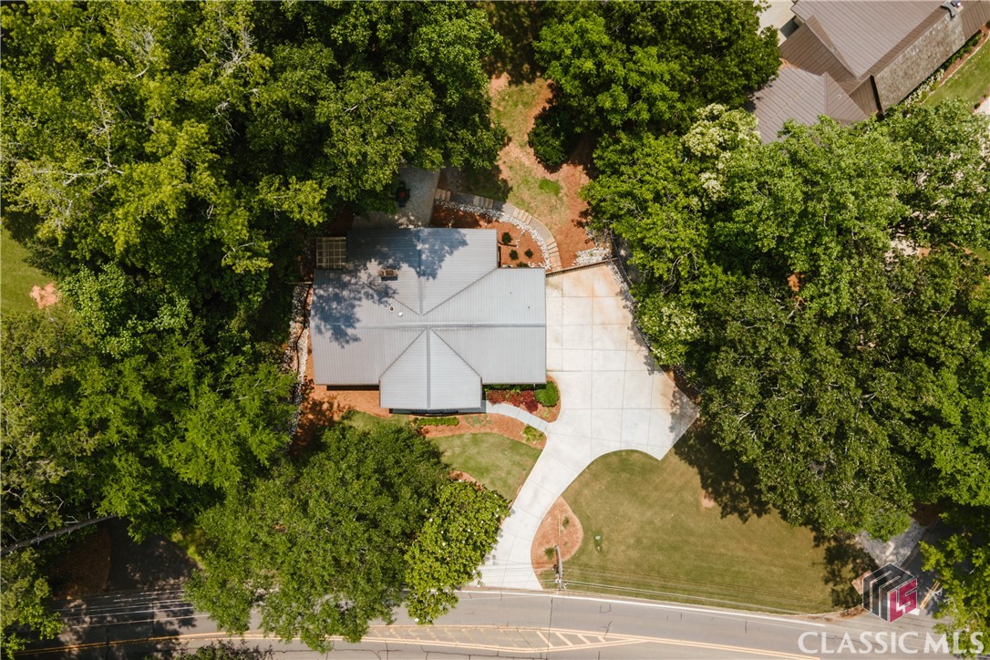 499 West Lake Drive