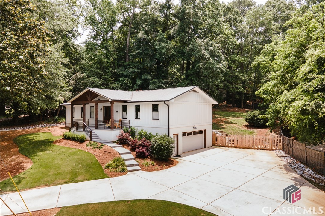 499 West Lake Drive