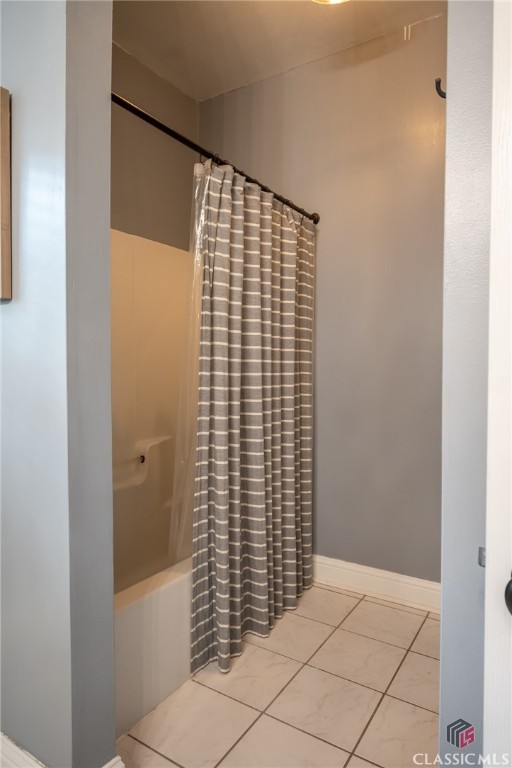 115 Holcomb Court
