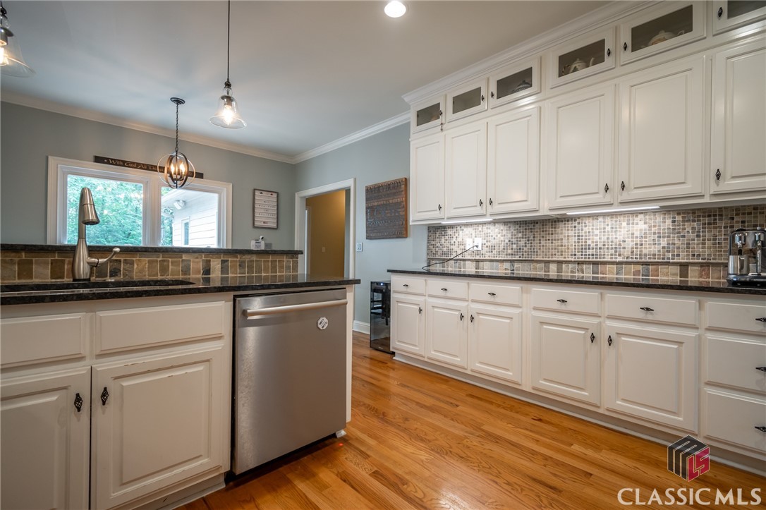 115 Holcomb Court