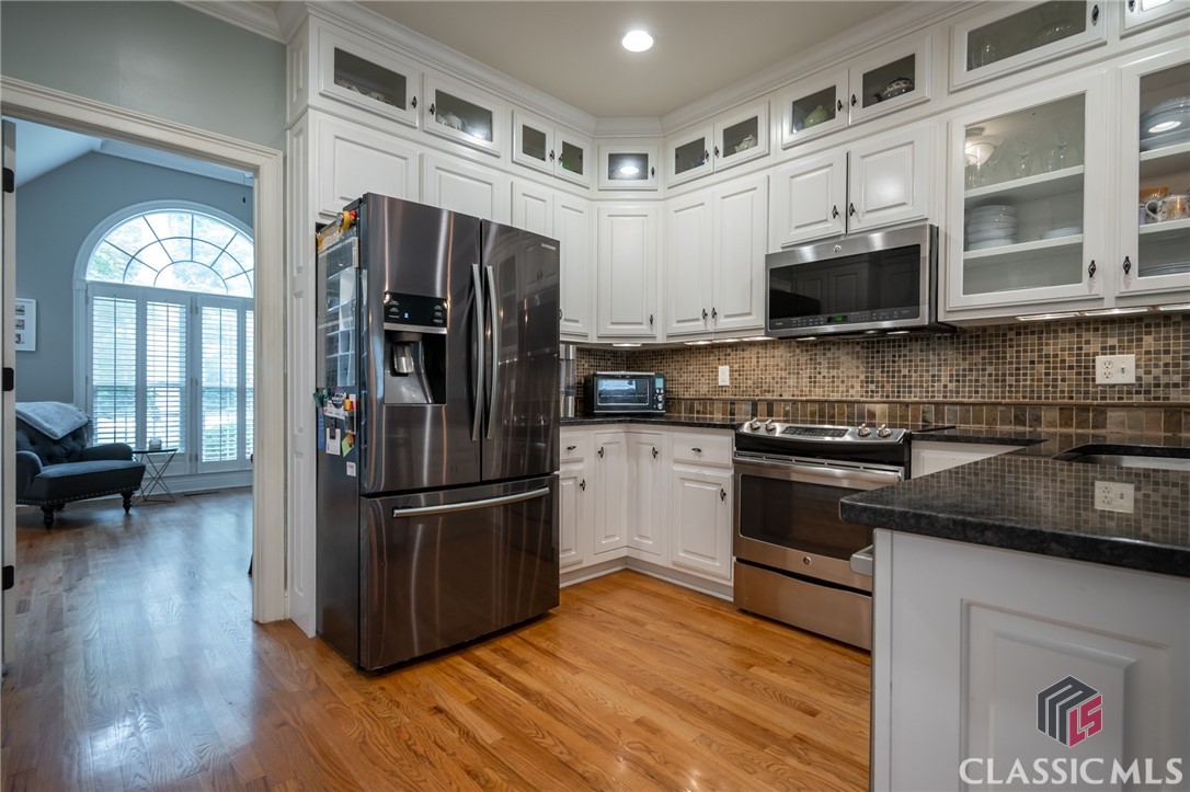115 Holcomb Court