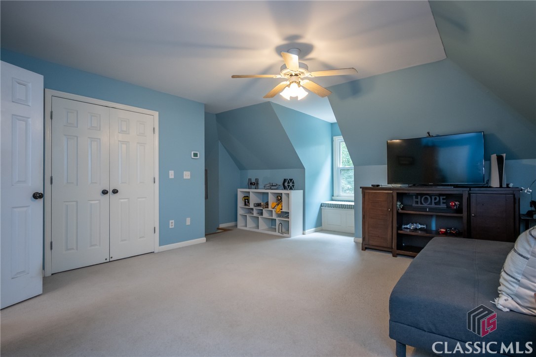 115 Holcomb Court