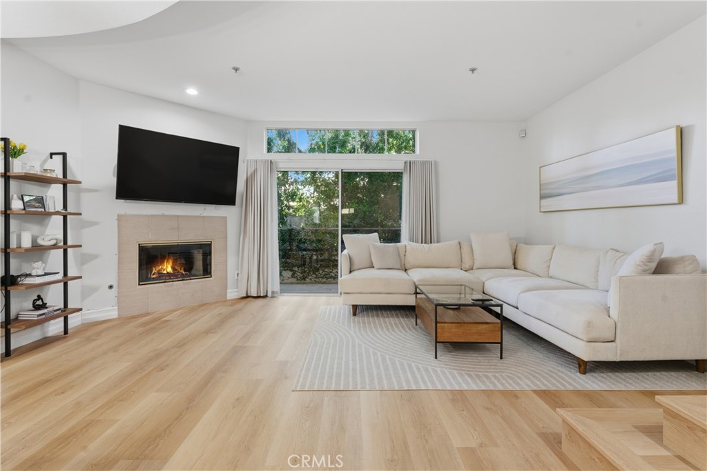 5107 Coldwater Canyon 14