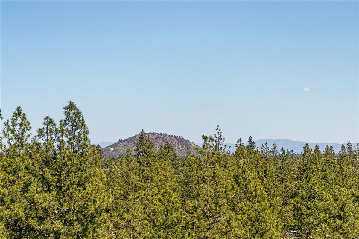 19035 Ridgeline Court
