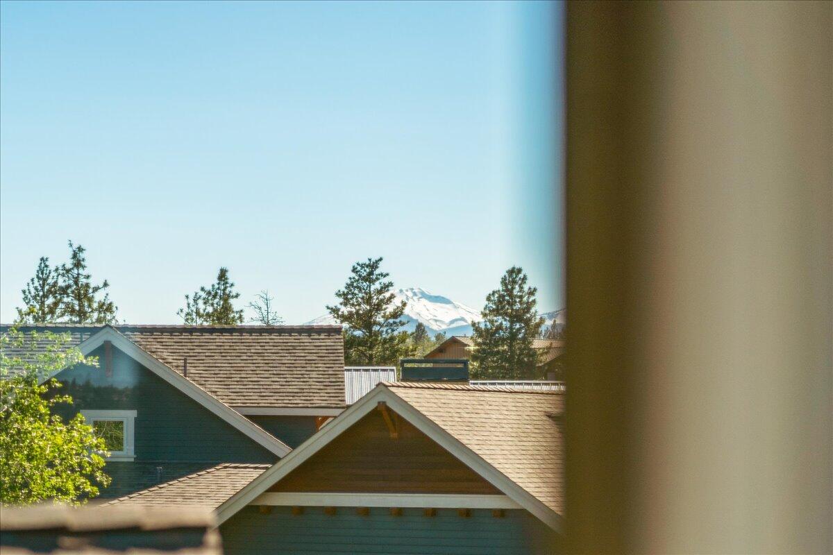 19035 Ridgeline Court
