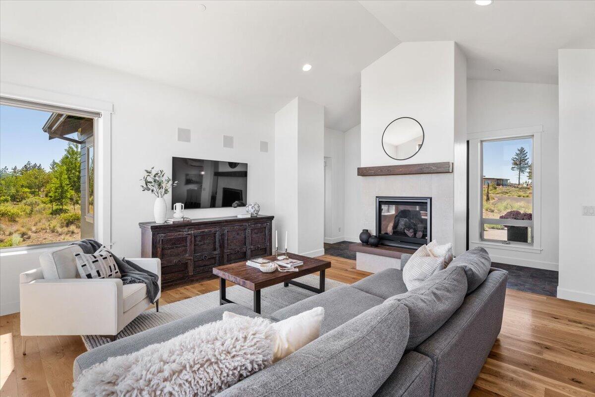 19035 Ridgeline Court