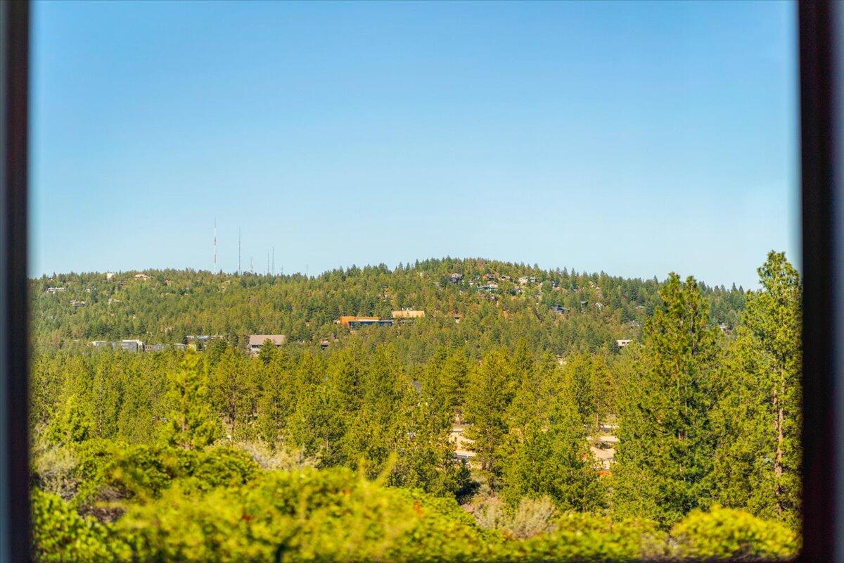 19035 Ridgeline Court