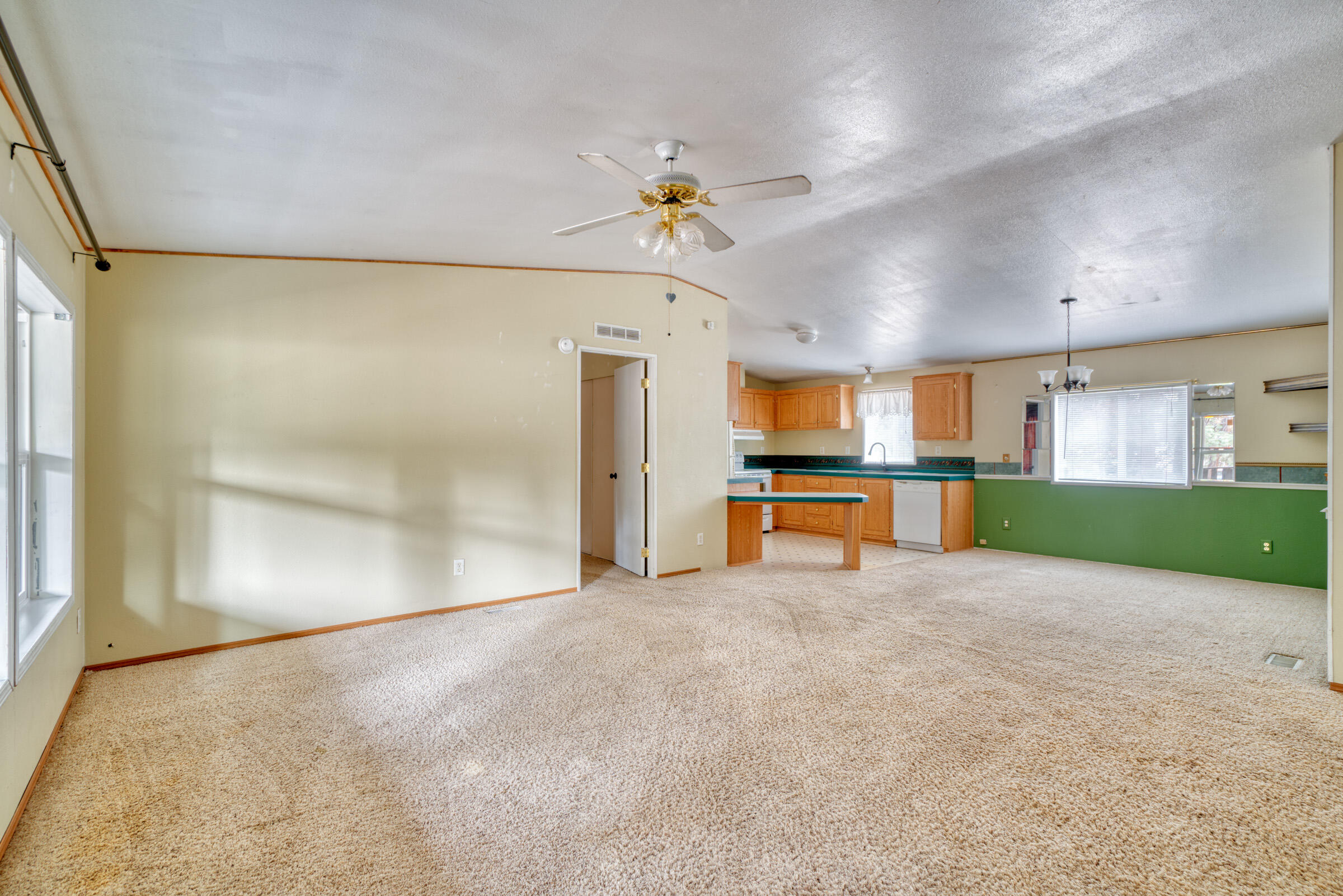 60906 Ridge Drive