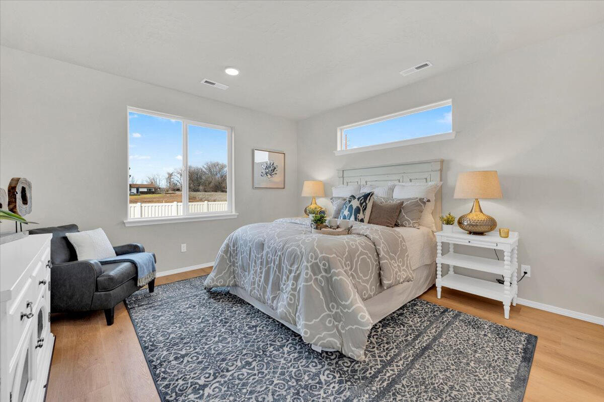 3566 NW 8th Street, 52