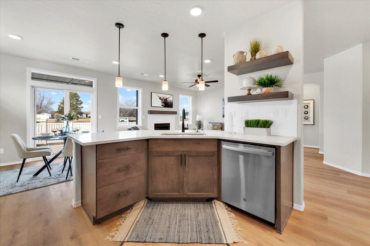 3566 NW 8th Street, 52