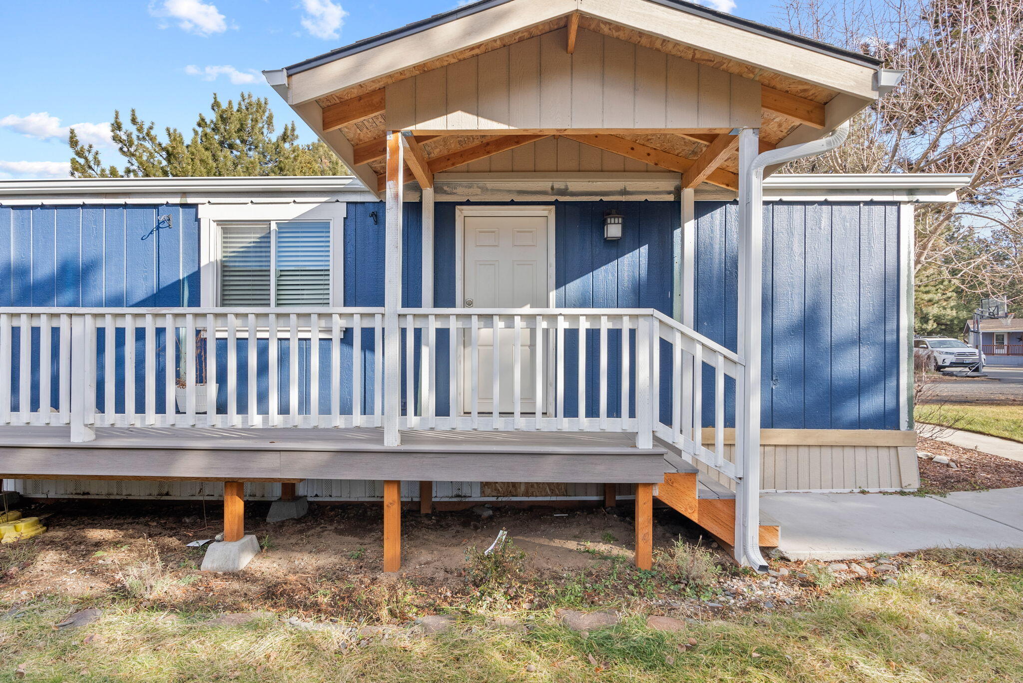 61445 SE 27th Street, 86