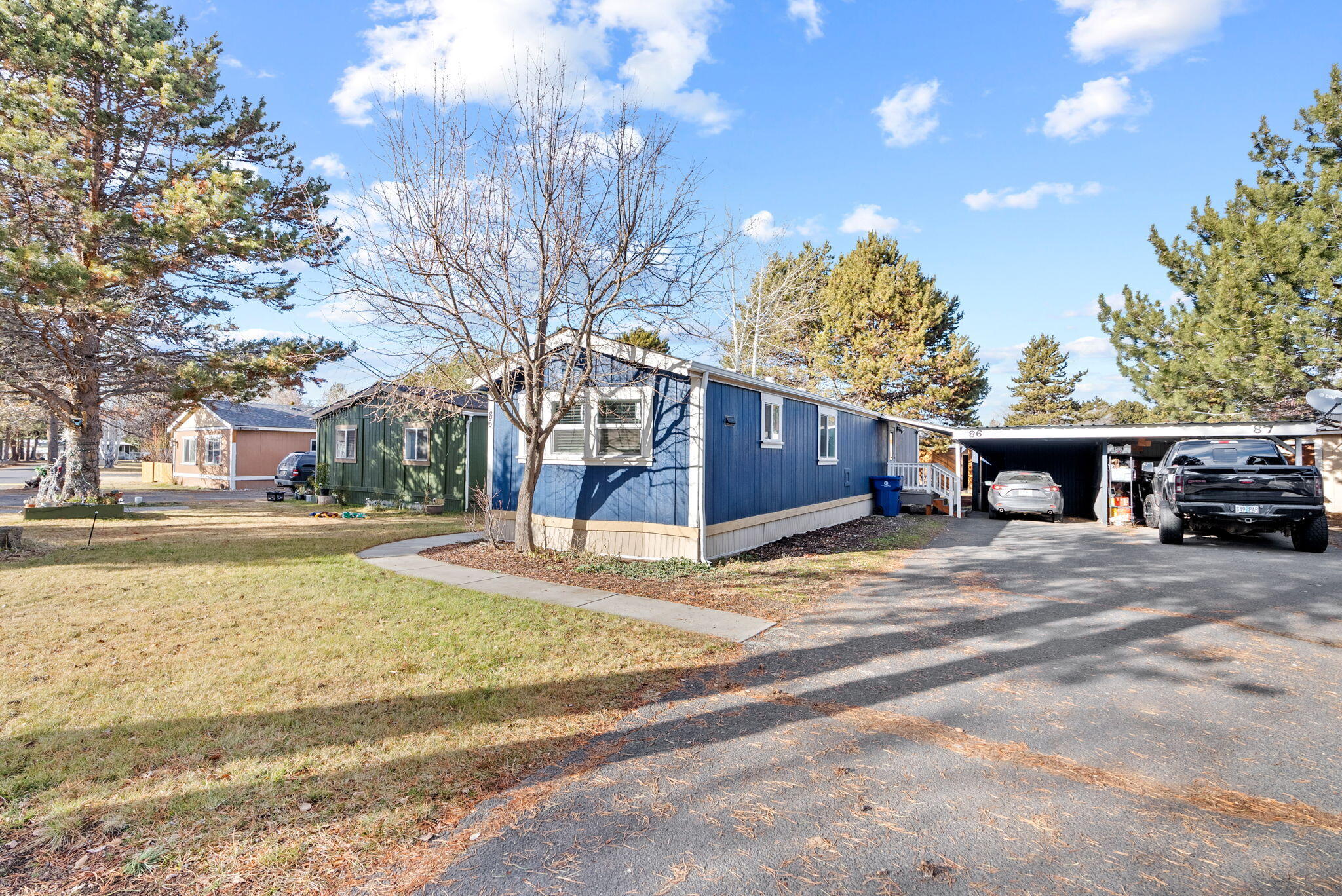 61445 SE 27th Street, 86