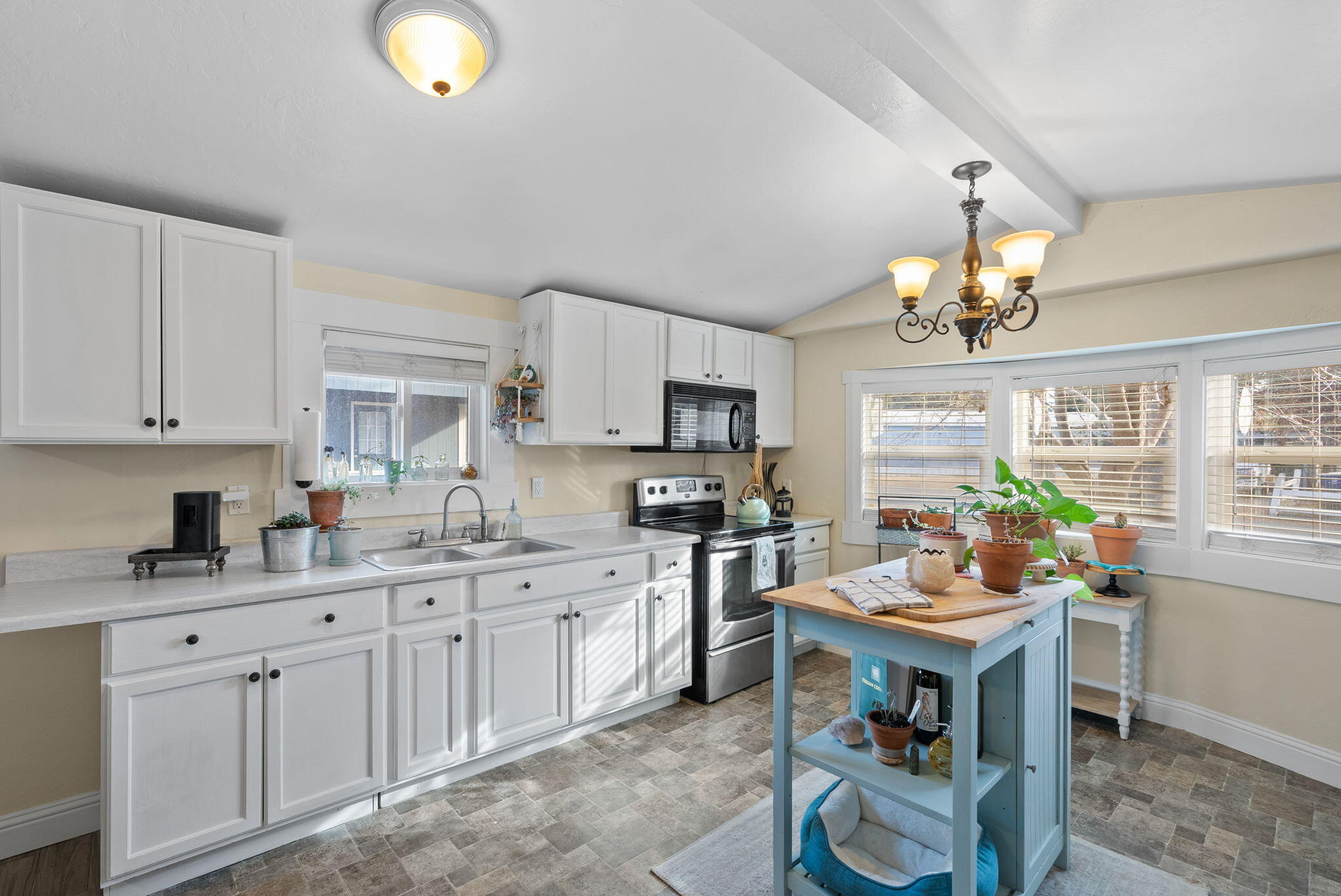 61445 SE 27th Street, 86