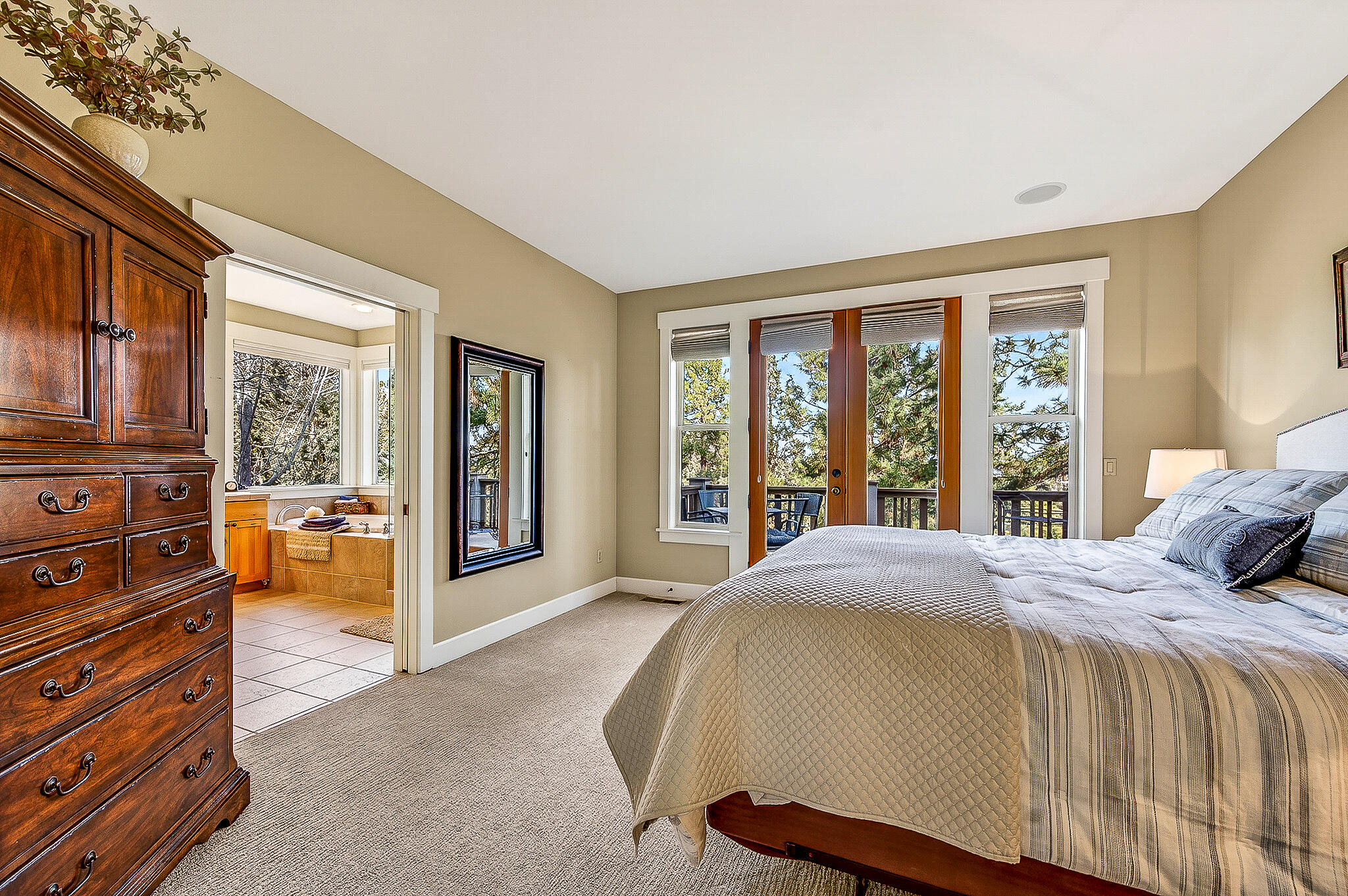 3251 NW Fairway Heights Drive