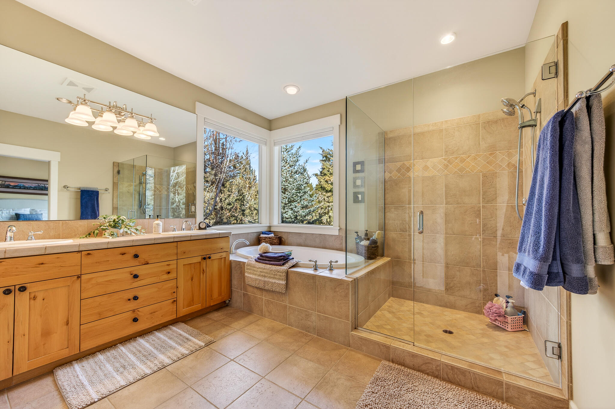 3251 NW Fairway Heights Drive