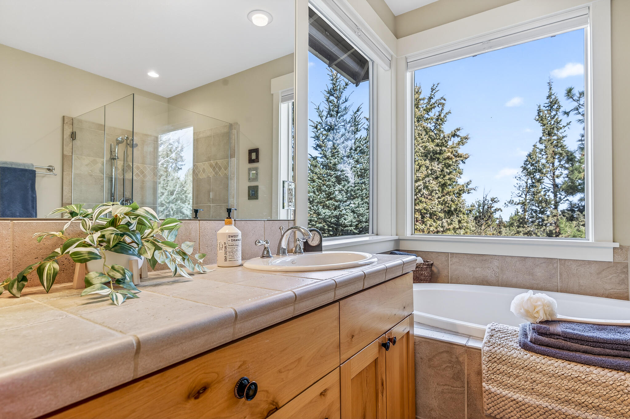 3251 NW Fairway Heights Drive