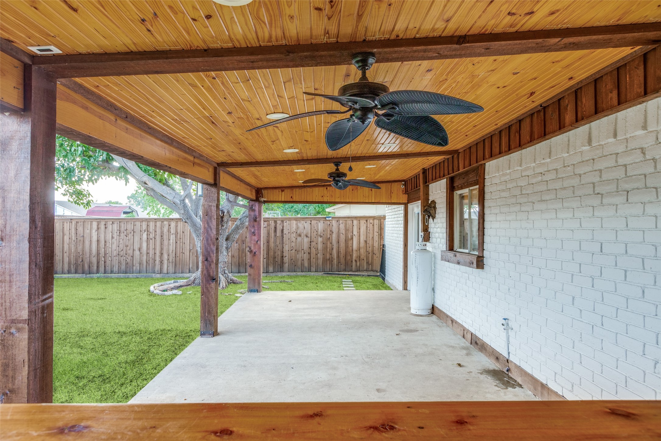 5569 Ragan Drive