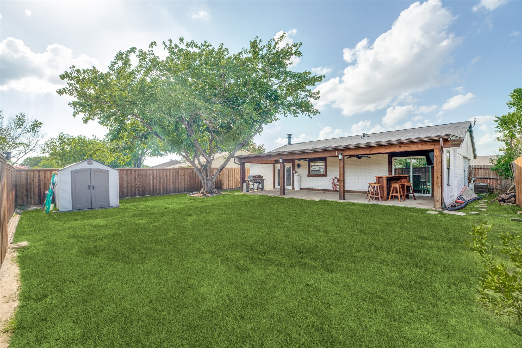 5569 Ragan Drive