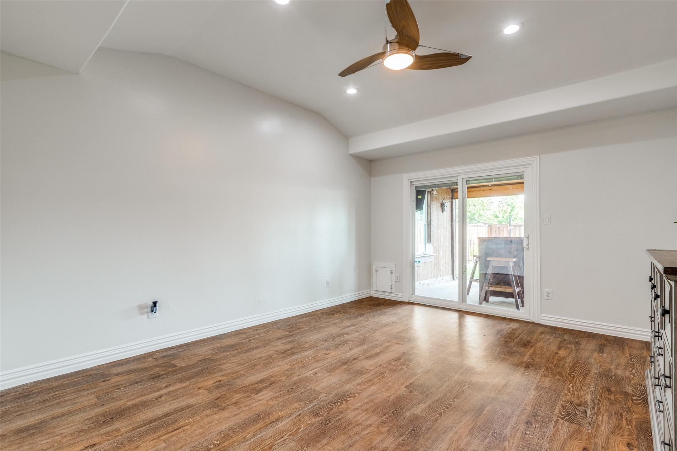 5569 Ragan Drive