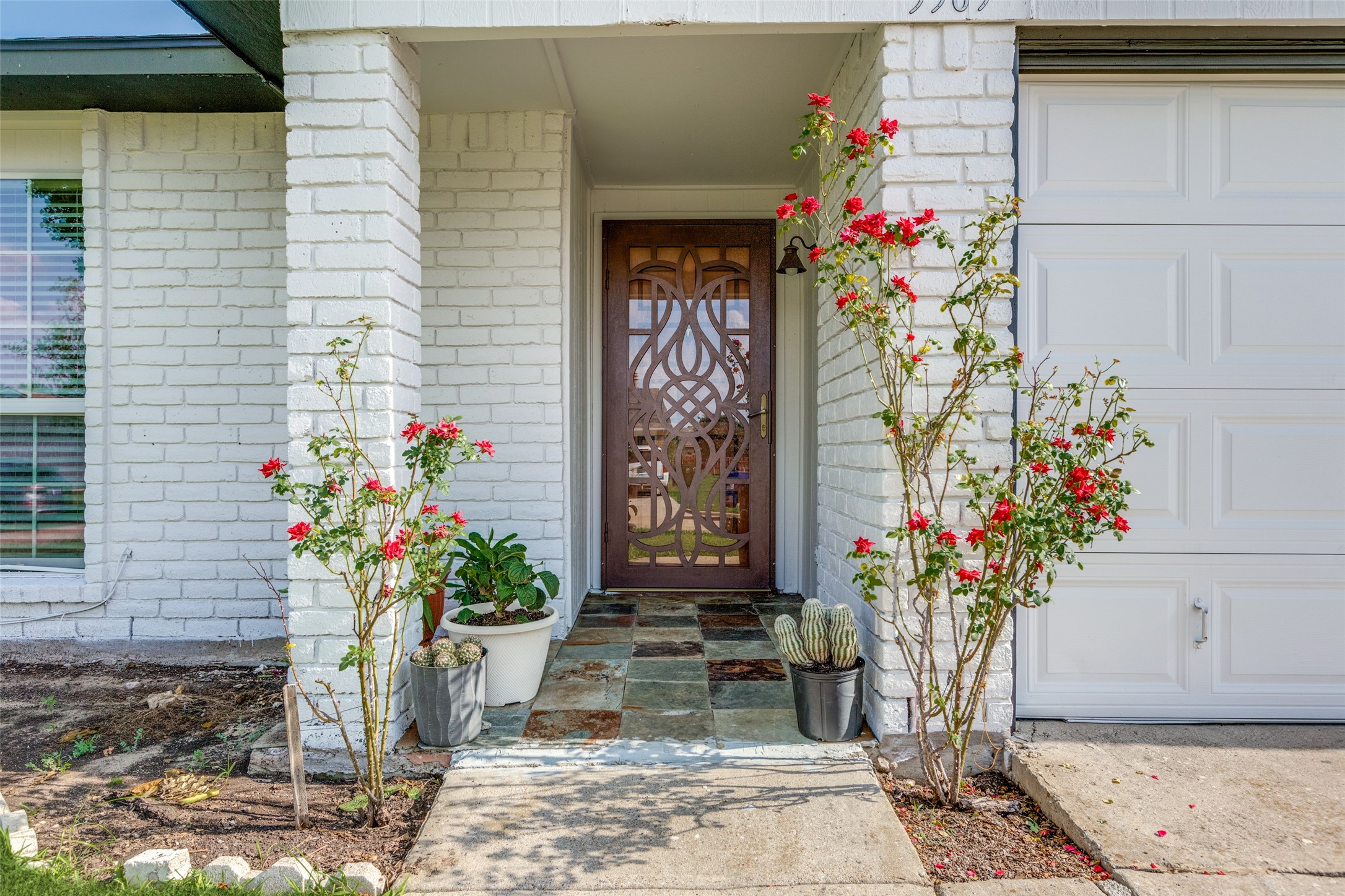 5569 Ragan Drive