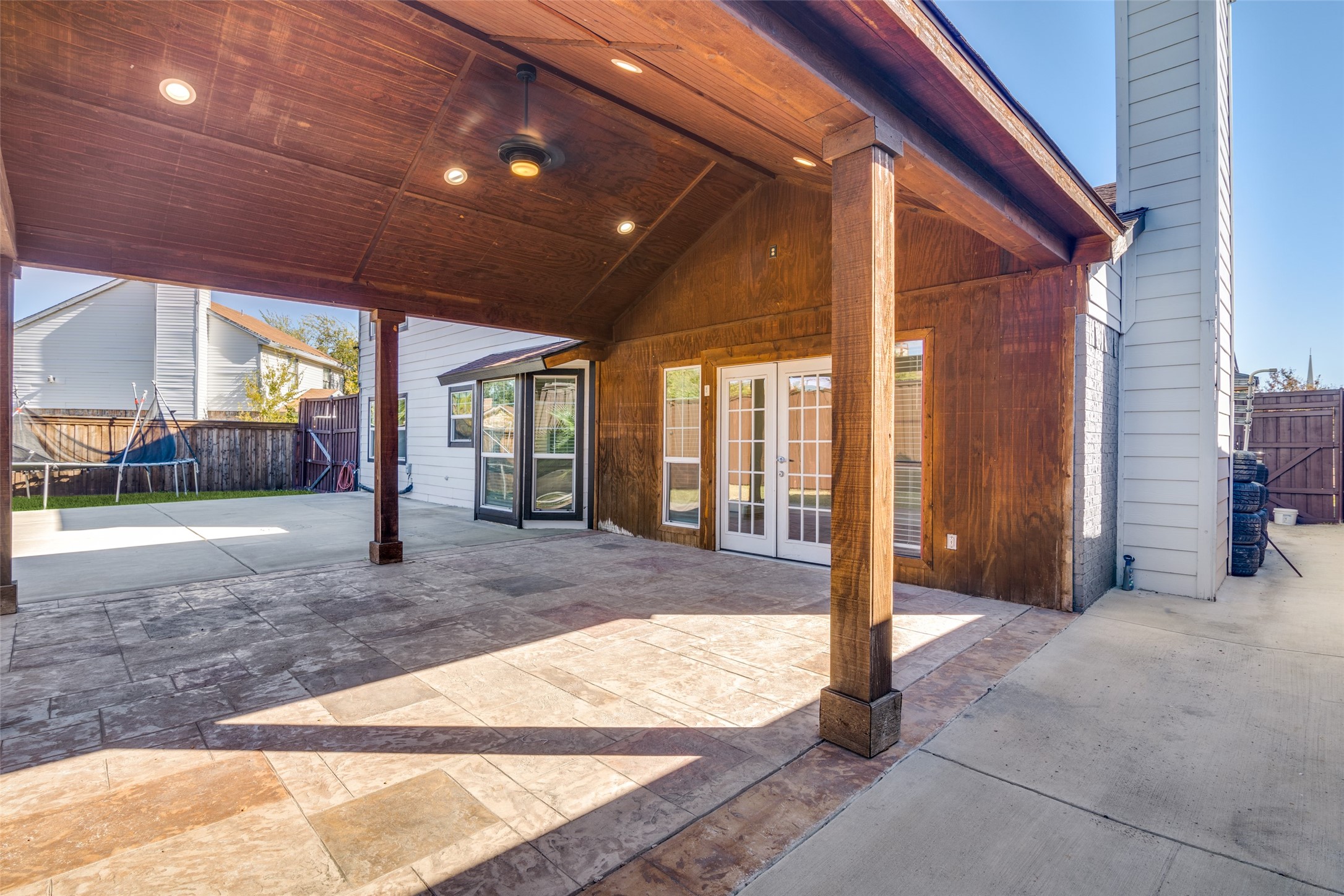 2809 Miller Place