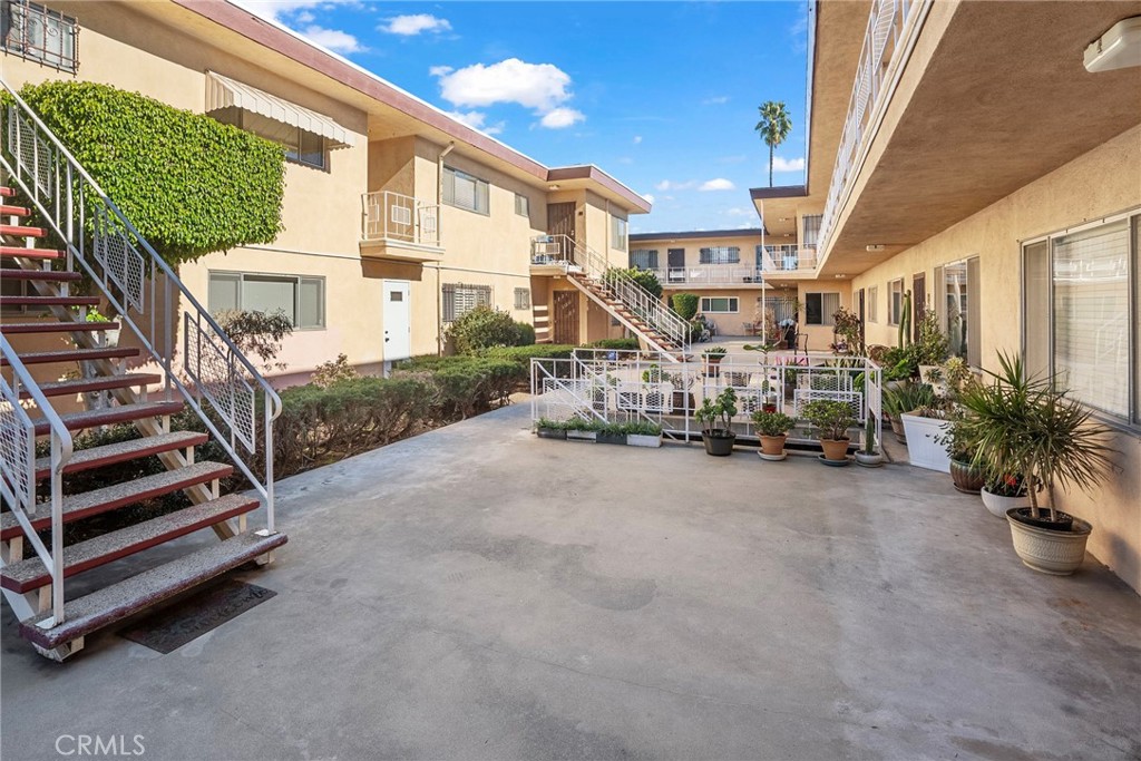 420 N Market Street 9