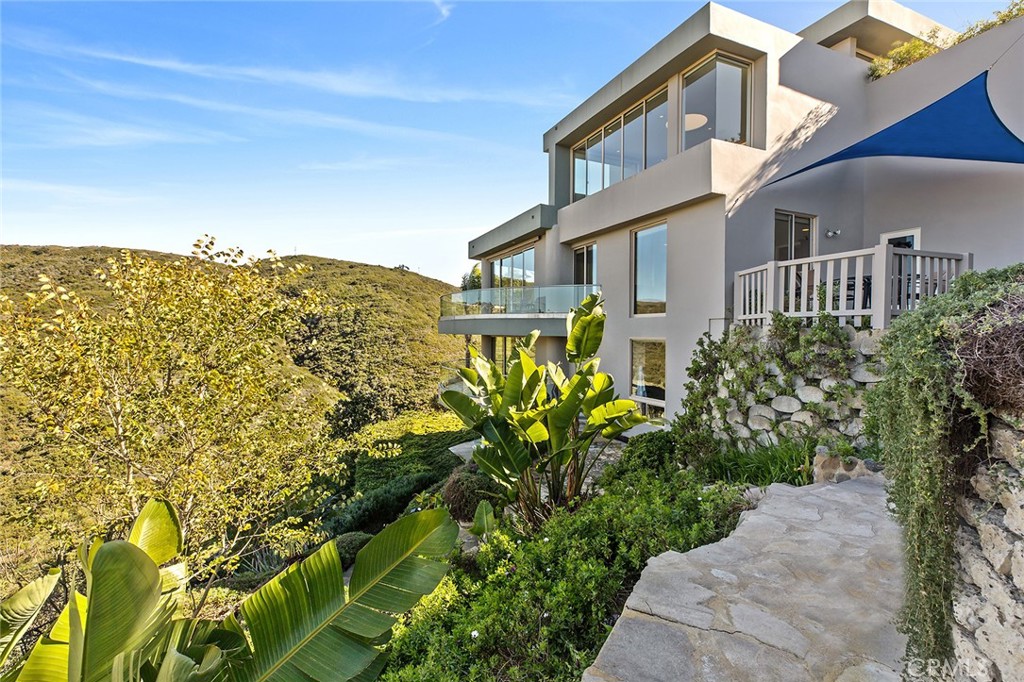 1388 La Mirada Street