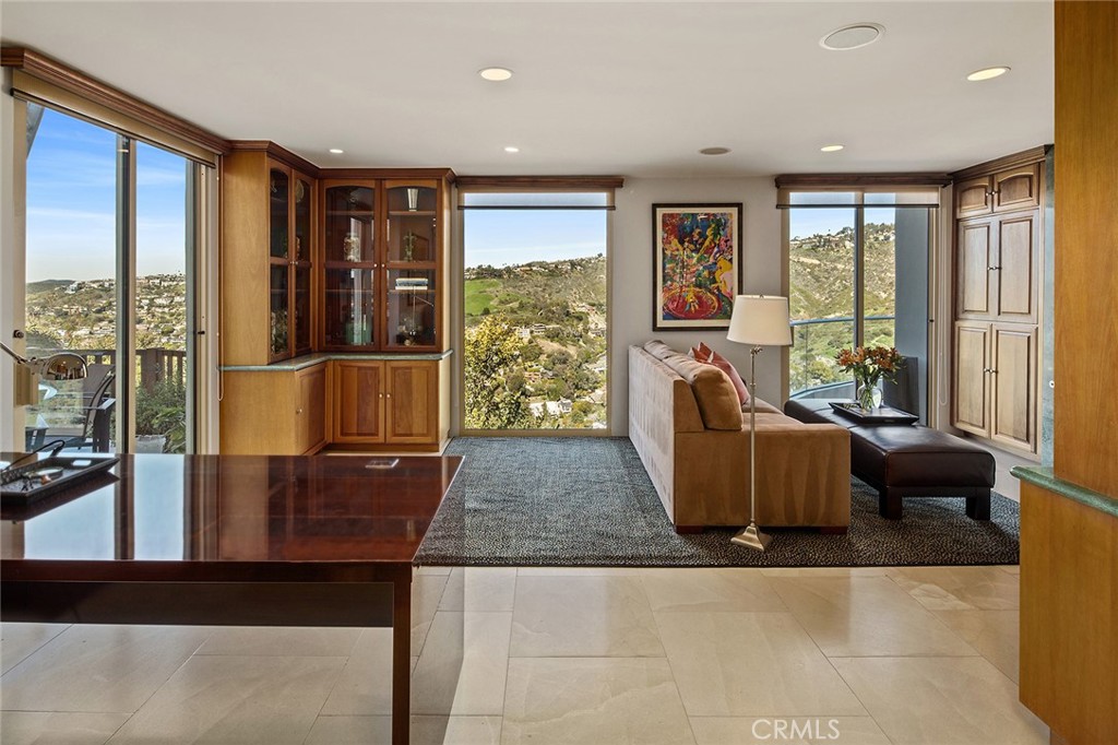 1388 La Mirada Street