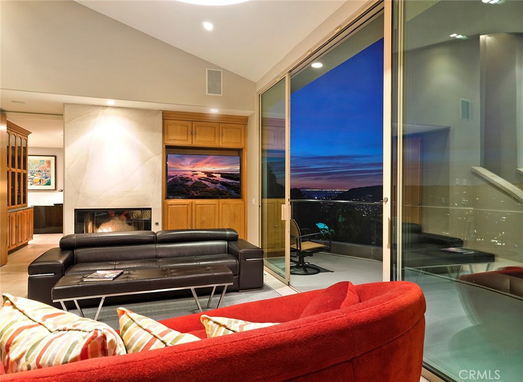 1388 La Mirada Street