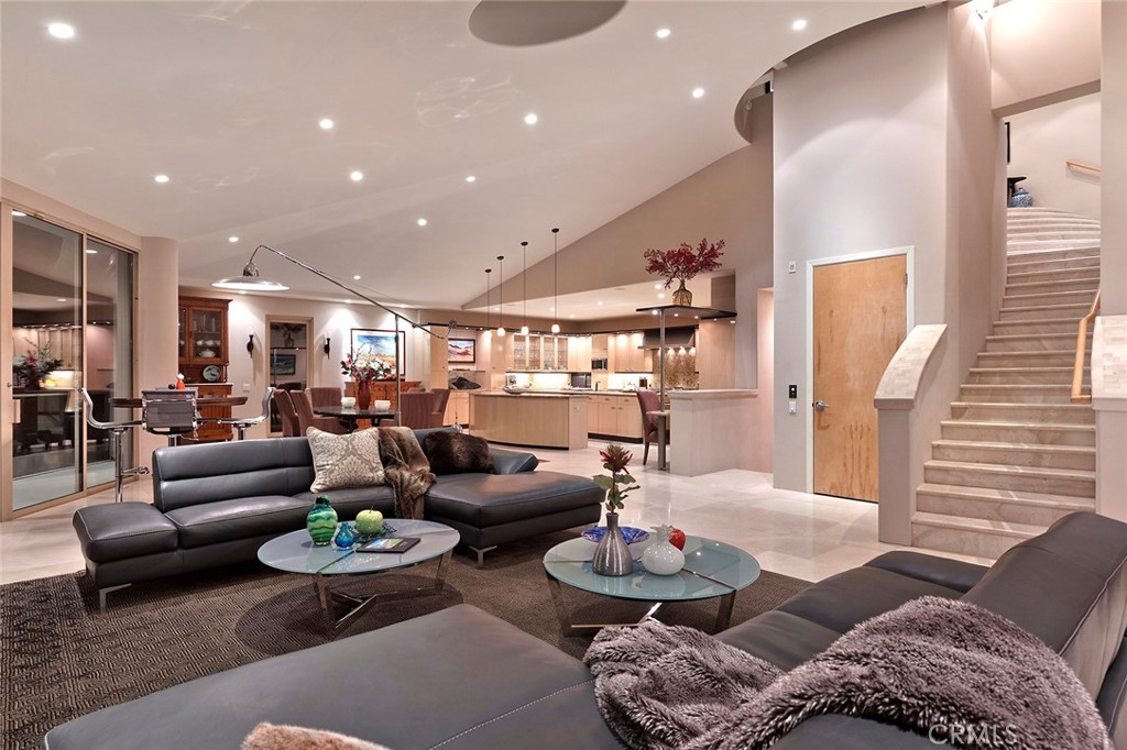 1388 La Mirada Street