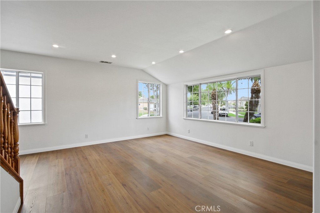 3643 Iroquois Avenue