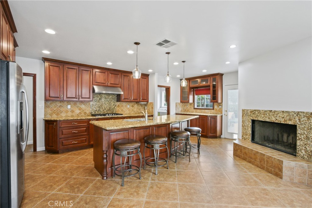 3643 Iroquois Avenue