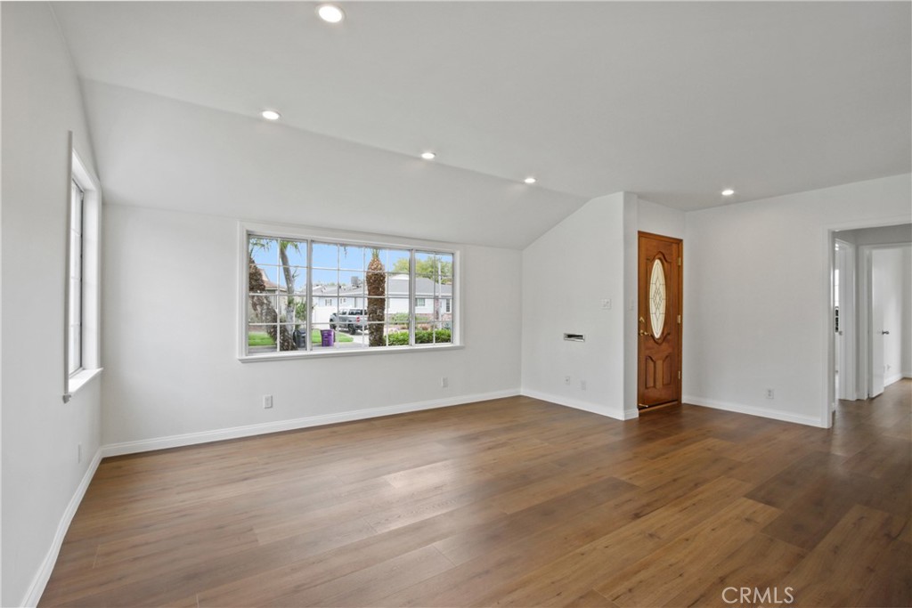 3643 Iroquois Avenue