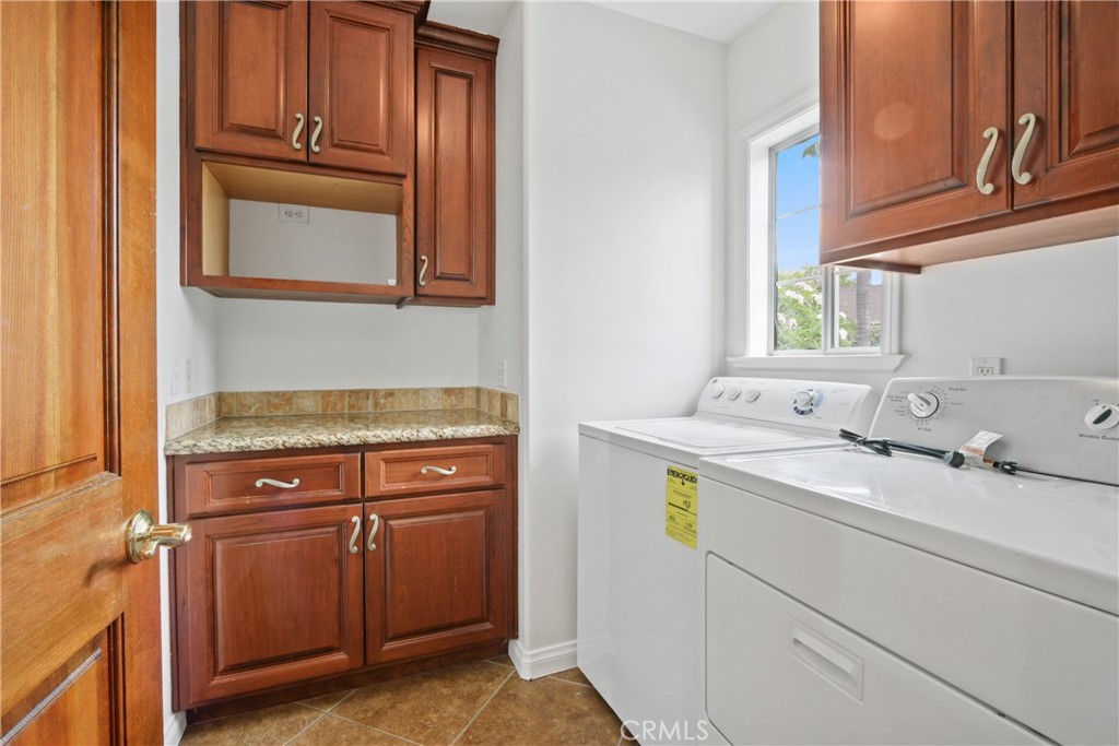 3643 Iroquois Avenue