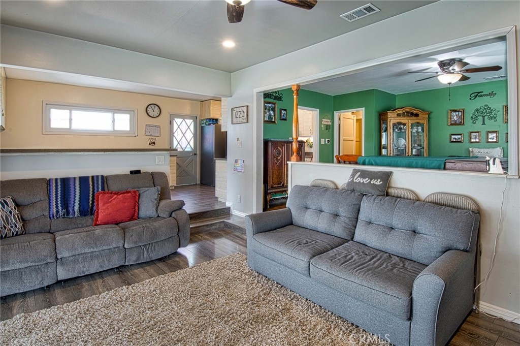 15503 Leibacher Avenue