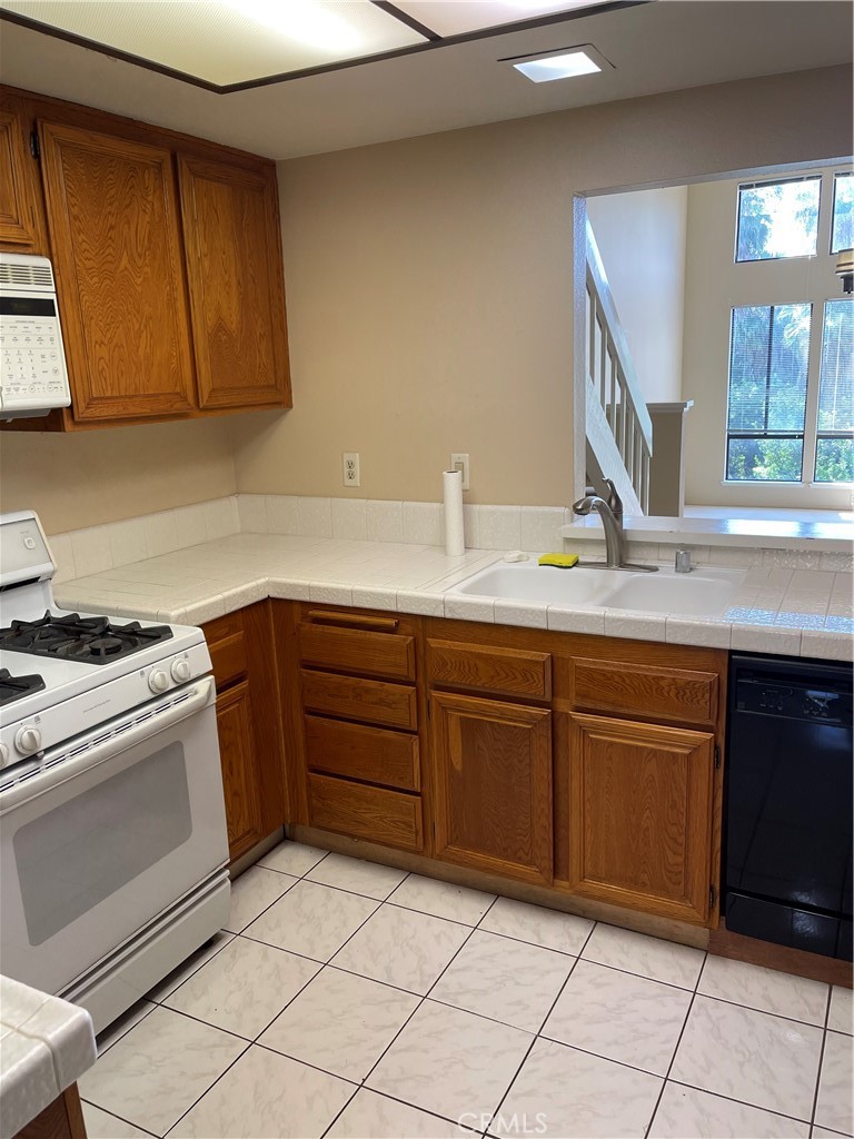 25993 BLASCOS Unit: 60