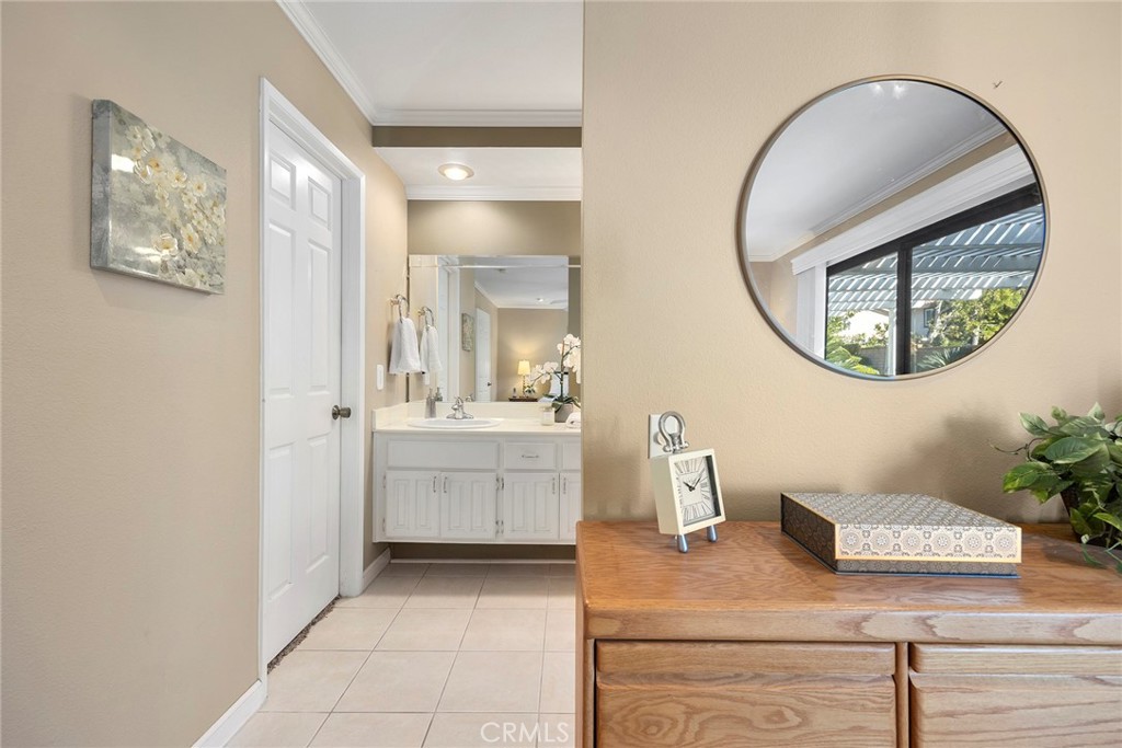 4431 Avenida De Las Estrell