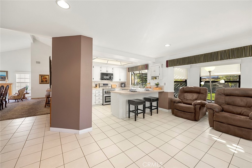 4431 Avenida De Las Estrell