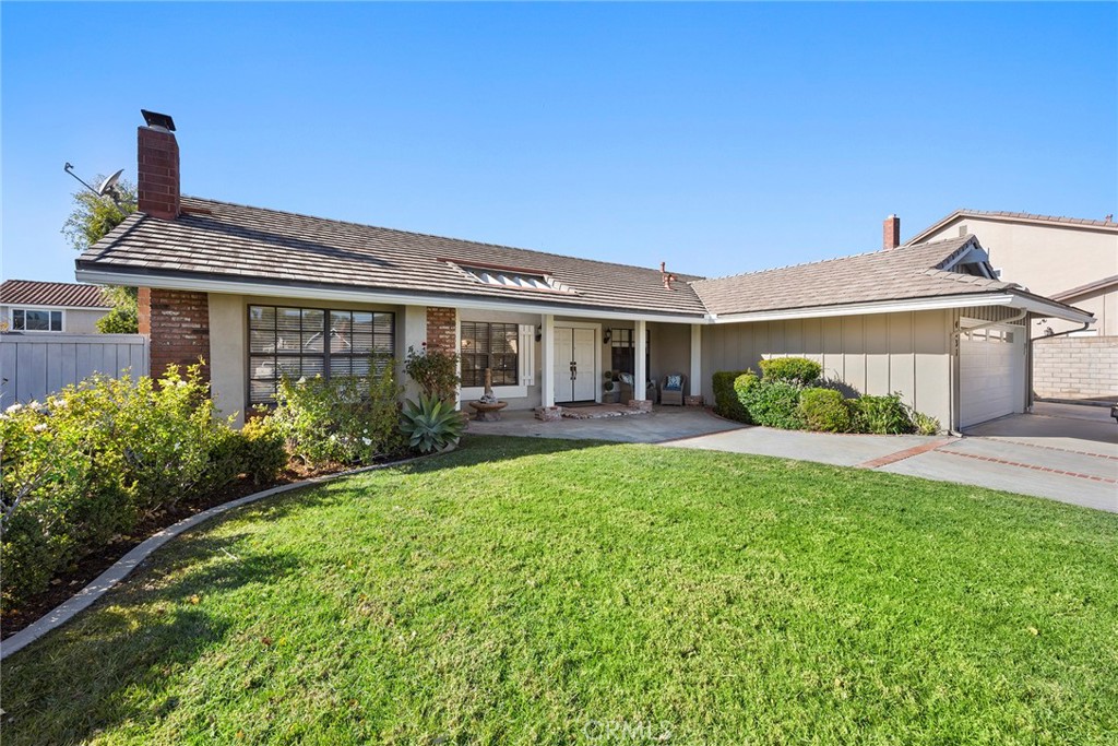 4431 Avenida De Las Estrell