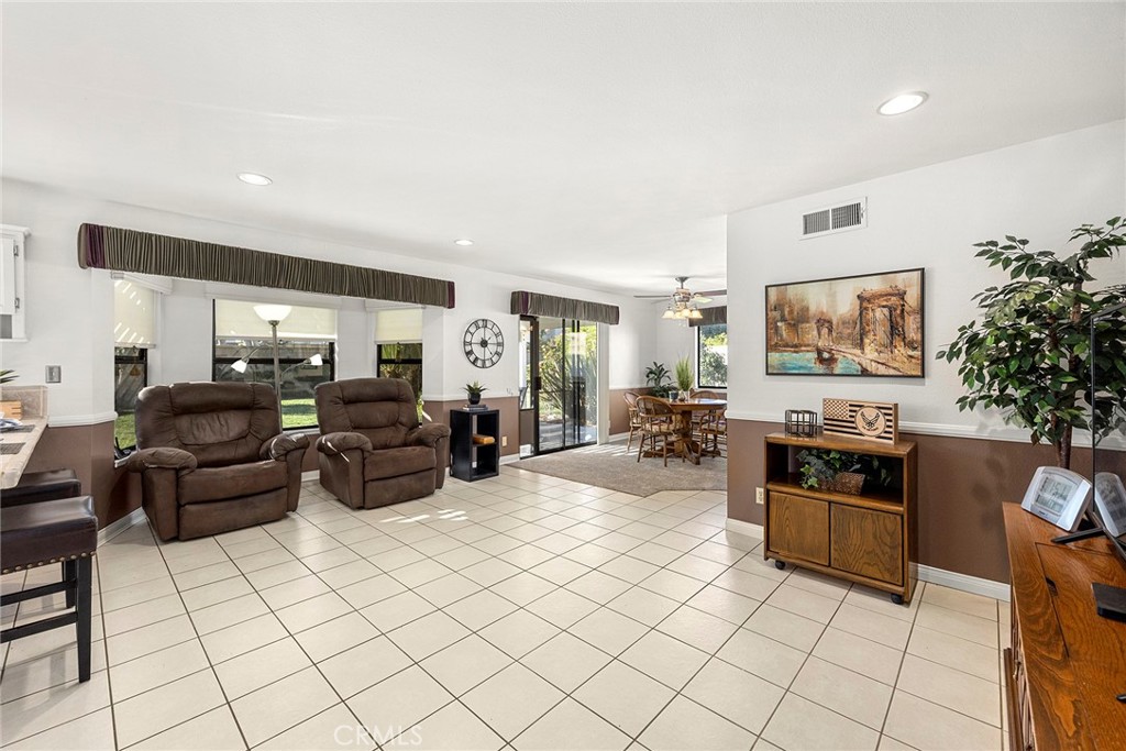 4431 Avenida De Las Estrell