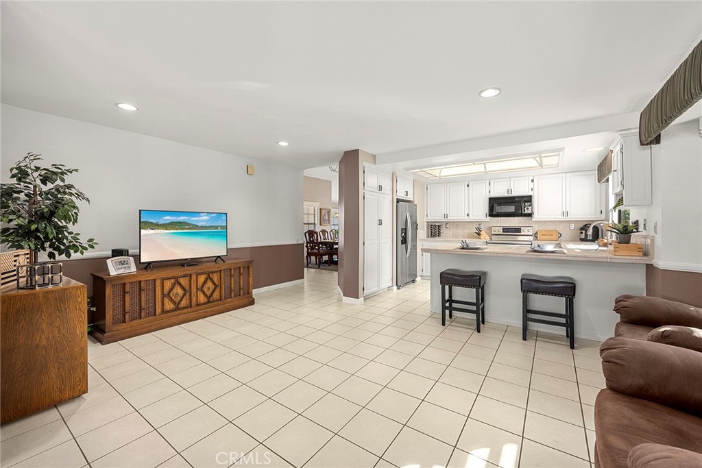 4431 Avenida De Las Estrell